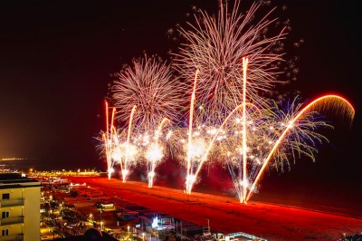 Nel week end il festival dei fuochi d’artificio: Austria e Spagna sfidano l’Italia