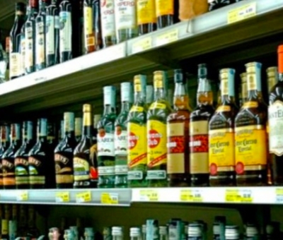 Alcolici a minori, sanzionati due minimarket a Marebello e Bellariva