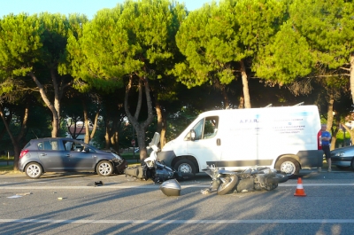 Incidente sulla via Flaminia, tre veicoli coinvolti