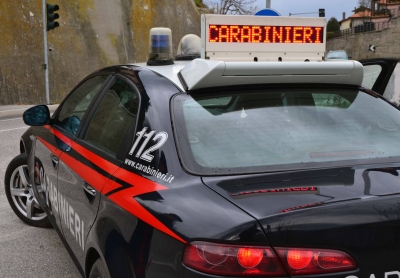 Ruba pochi spiccioli da un’auto, arrestato libanese ubriaco