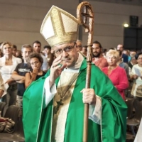 Il vescovo Lambiasi archivia la Chiesa autoreferenziale