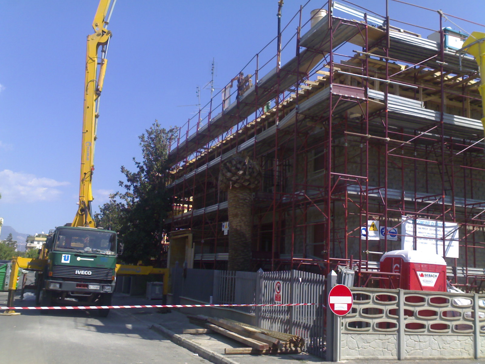 RISTRUTTURAZIONE-EDIFICIO-CIVILE-ABITAZIONE