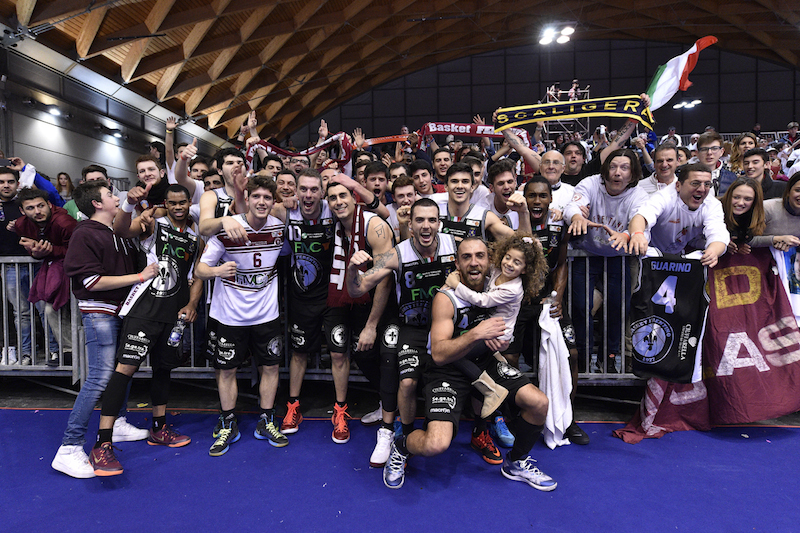 RNB-BASKET-FESTIVAL-2015405