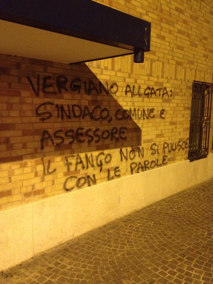 comune imbrattato2