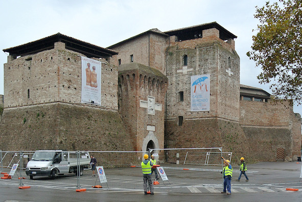 piazza malatesta posizionamento cantiere scavi archeo  03