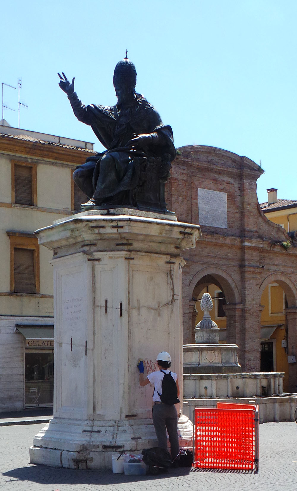 pulizia monumenti 01