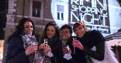 rimini shopping night