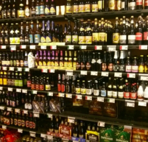 Birra in vetro dopo la mezzanotte, minimarket sanzionato