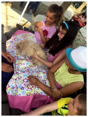 Arop, pet-therapy per i bimbi dell’Infermi