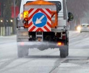 Ghiaccio e neve, spargisale in azione