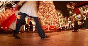 Shopping natalizio, la Regione sblocca le vendite promozionali