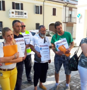 Petroltecnica Coriano, dipendenti Rovereta in presidio permanente davanti al municipio