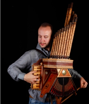 Musica, gli strumenti di Leonardo alla Sagra malatestiana