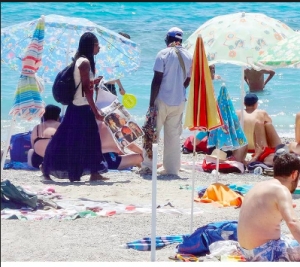 Venditori abusivi, 36 sequestri in un mese