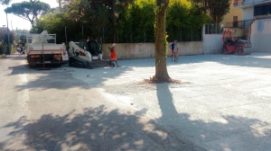 Terreni confiscati diventano parcheggi per turisti