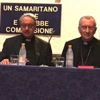 Il cardinale Parolin a Viserba spiega Francesco: il centro è Cristo che ci guarda