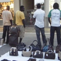 Confcommercio, è caos su abusivi e pallinari