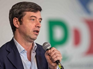 Congresso Pd, domani arriva il ministro candidato Orlando