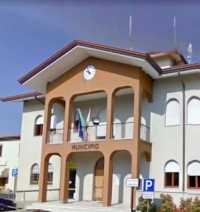 Gemmano, il sindaco Santi opta per i servizi a “porte chiuse”