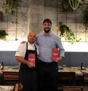 Gambero rosso, due spicchi alla pizzeria &#039;Cortile&#039;