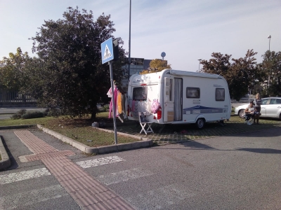 Parcheggio Befane, nomadi allontanati