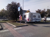 Parcheggio Befane, nomadi allontanati