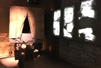 Il Museo Fellini non sceglie, sospeso fra struttura tecnologica ed evocazione poetica