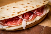 Piadina, ambasciatrice della Romagna nel mondo: ecco il progetto del consorzio di tutela