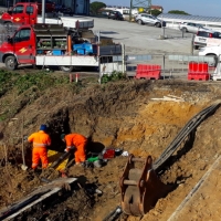 Rotonda Valentini, operai danneggiano tubo gas: disagi sulla statale. Adrigas ed Sgr all&#039;opera