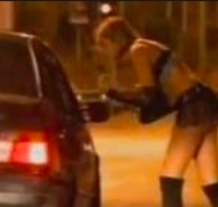 Beccato con una prostituta, tira un sospiro di sollievo alla multa dimezzata