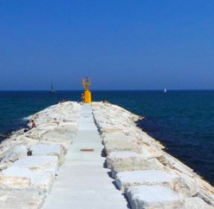 San Giuliano, sarà rimossa scogliera
