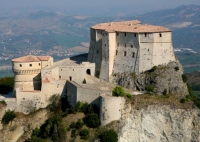 San Leo, giornata Fai d’autunno per scoprire il borgo