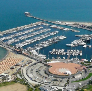 Maxi canoni, tribunale accoglie richieste Marina Blu