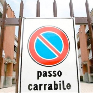 Passi carrai, consiglio comunale approva Cosap