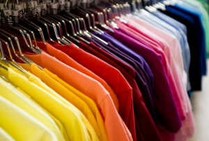 Economia, distretti produttivi: crescono moda e macchine per il legno