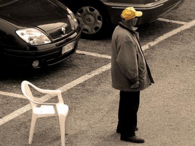 Parcheggiatori abusivi, tre multati a piazza Malatesta