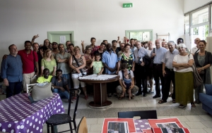 Il vescovo a Casa don Gallo tra gli sfrattati