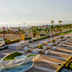 Riccione, sta per scadere il bando per il bar del lungomare
