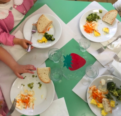 Scuola, plastica al bando dalle scuole comunali