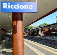 Riccione, tragedia alla stazione