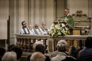 &quot;La grazia di avere un padre&quot;. Carrón alla Messa per l&#039;anniversario di don Ugolini