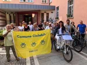 Ciclabili, Riccione incoronata bandiera gialla da Fiab