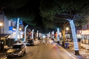 Riccione, sconti e luci per il Natale a viale Verdi