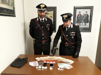 Droga in auto, arrestato spacciatore