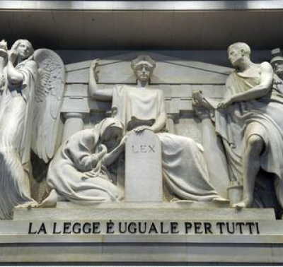 Insulti razzisti, confermati arresti