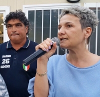 Spiaggia solidale con i bagnini diversamente abili