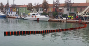 Allarme idrocarburi, esercitazione al porto