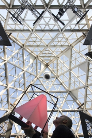 Cocoricò, la piramide diventa lampada per il Salone del mobile