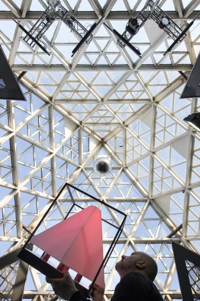 Cocoricò, la piramide diventa lampada per il Salone del mobile
