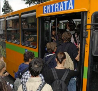 Bus pubblici, Marcello interroga: &quot;sovraffollati e cari&quot;